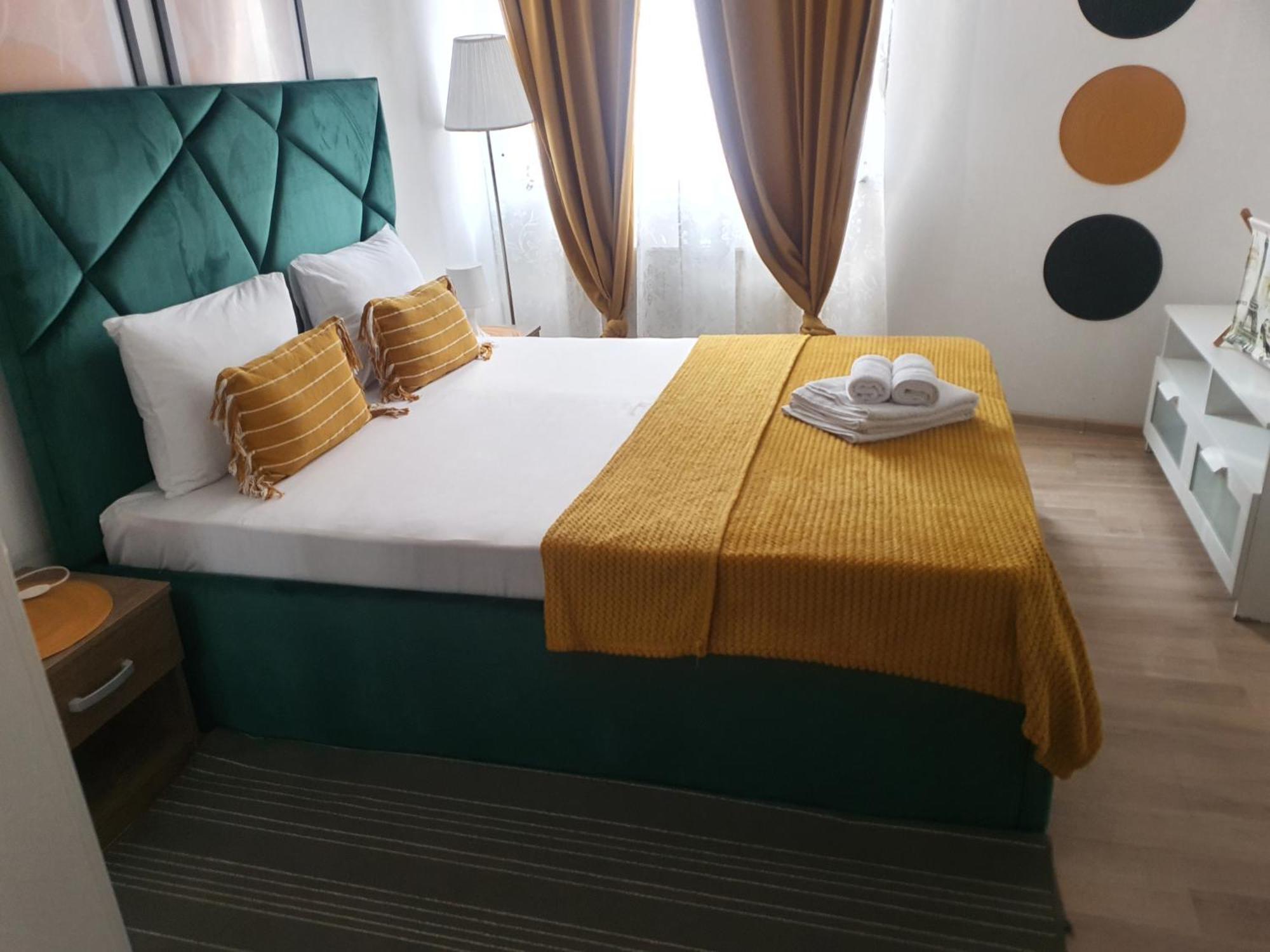 Apartament Fundeni Bukarest Eksteriør billede
