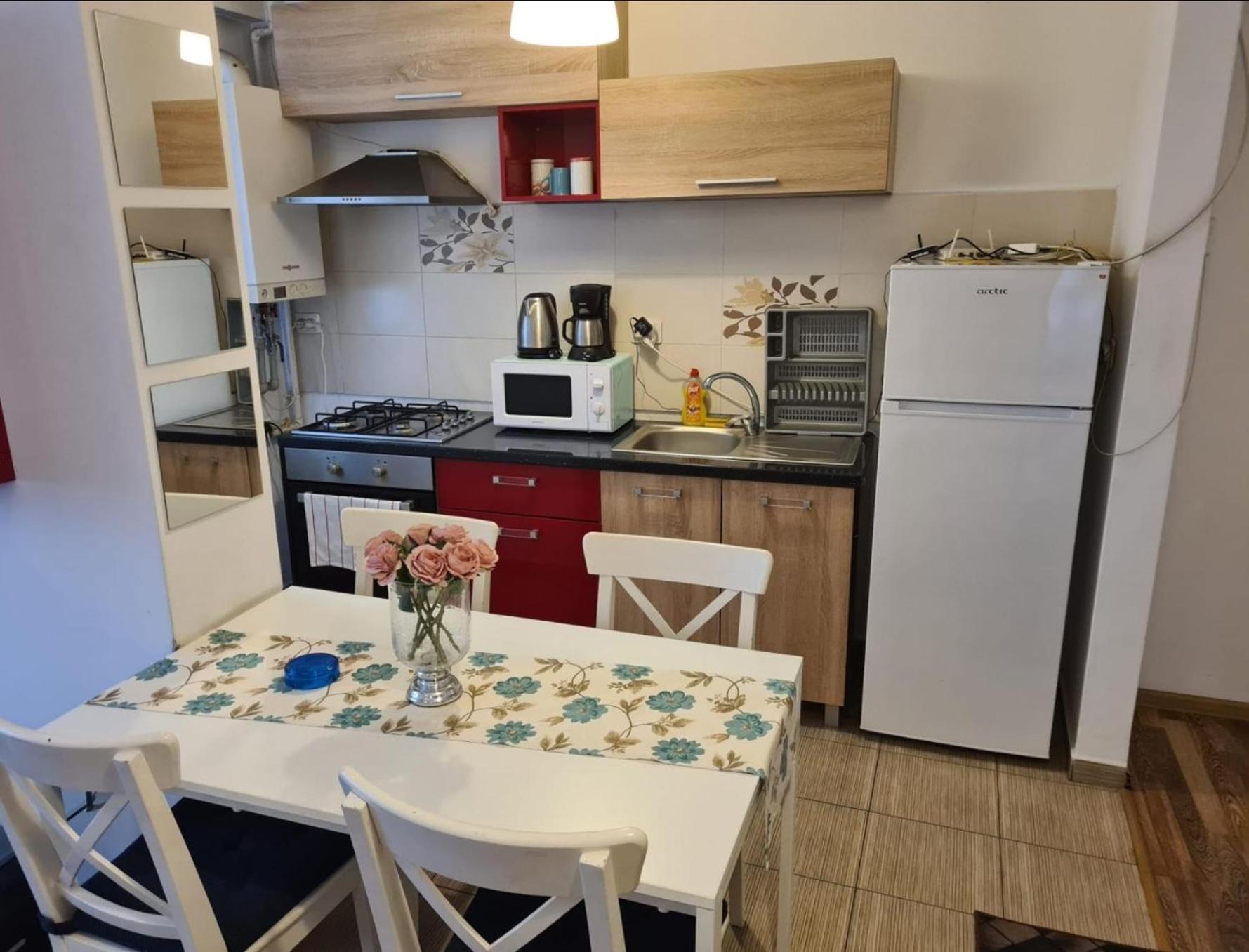 Apartament Fundeni Bukarest Eksteriør billede
